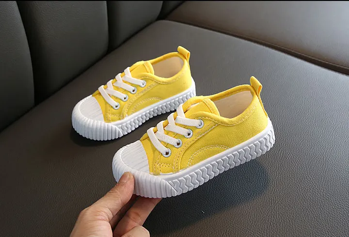 أحذية قماشية كاجوال - Spring and Summer New Fashion