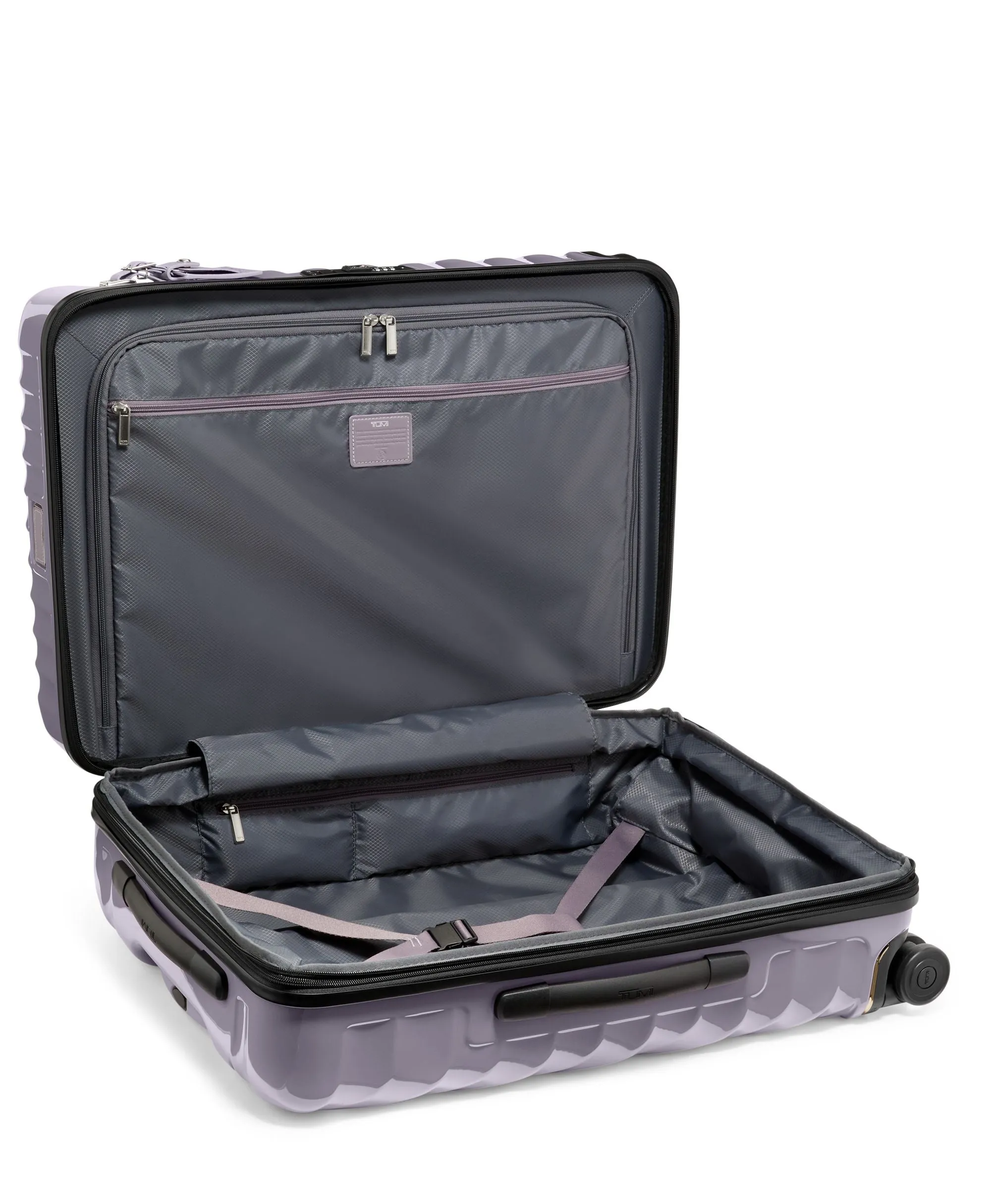 19 Degree Short Trip Expandable 4 Wheeled Packing Case