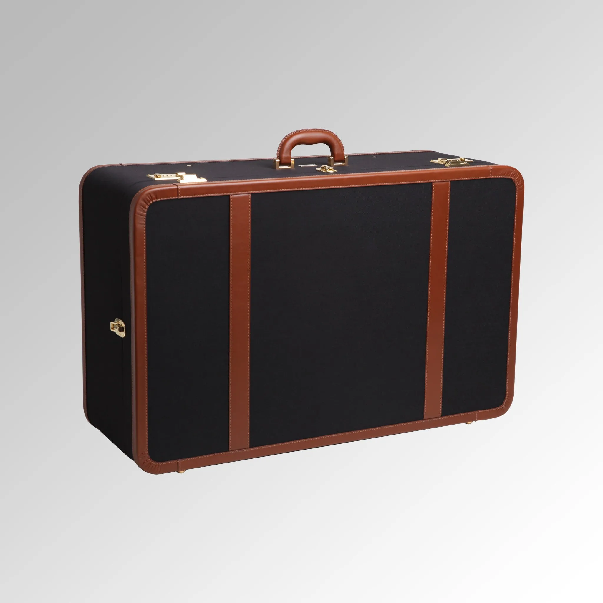 32" HARDSIDED PACKING CASE
