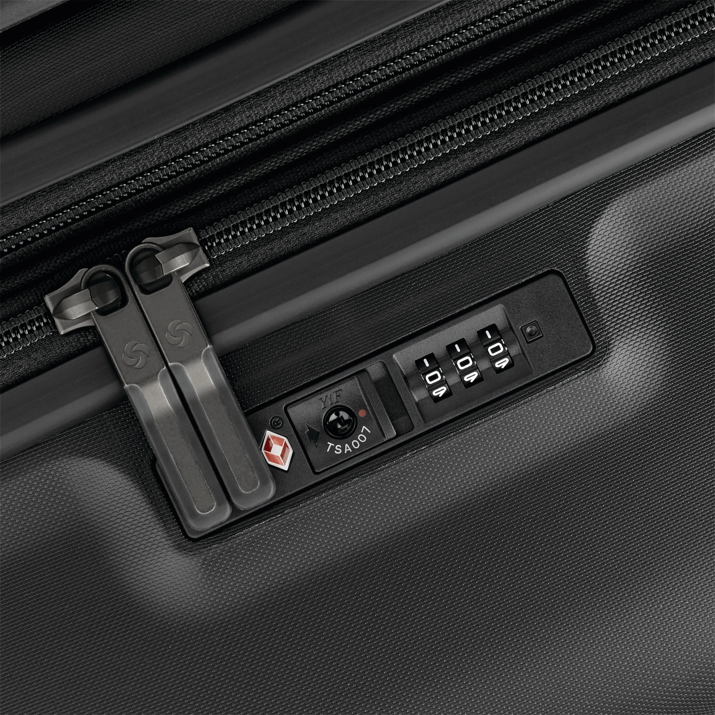 Elevation Plus Glider Medium Luggage