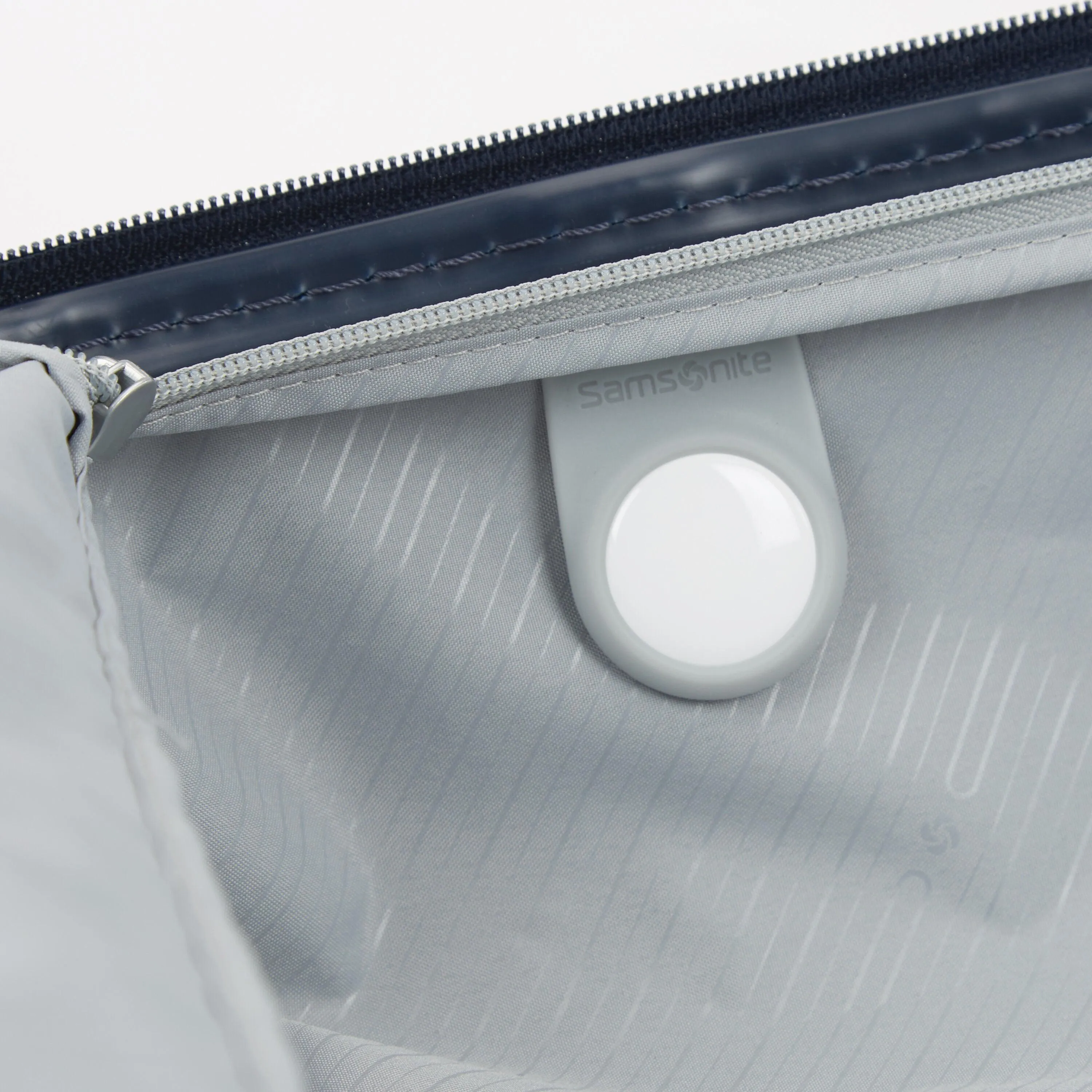 Elevation Plus Glider Medium Luggage