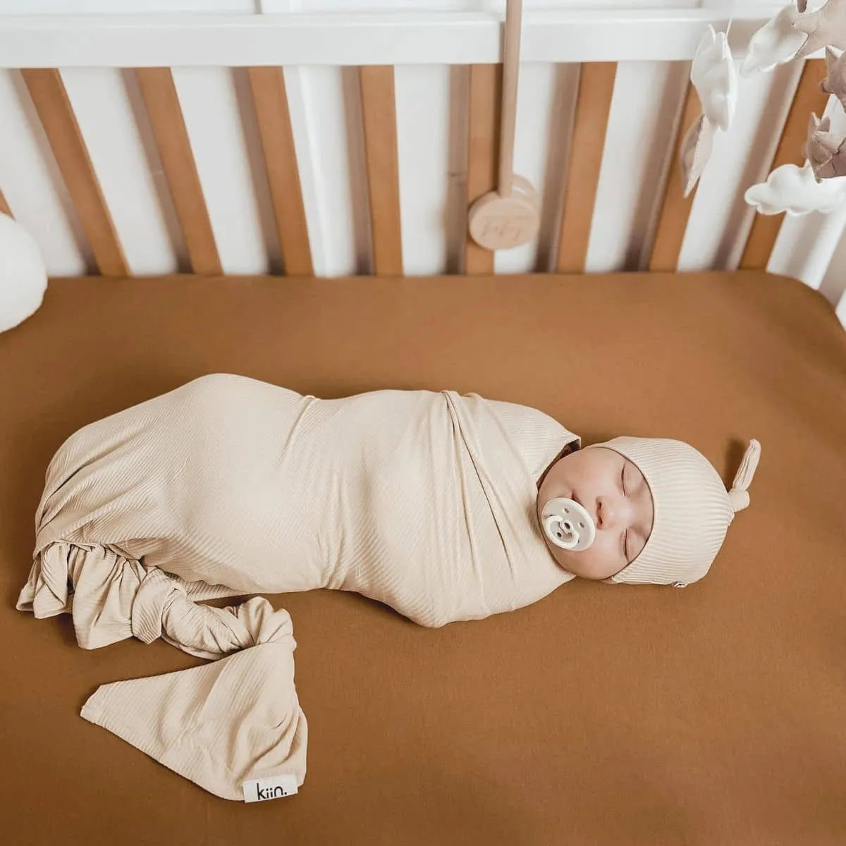 Kiin Baby Bamboo Stretch Swaddle - Caramel