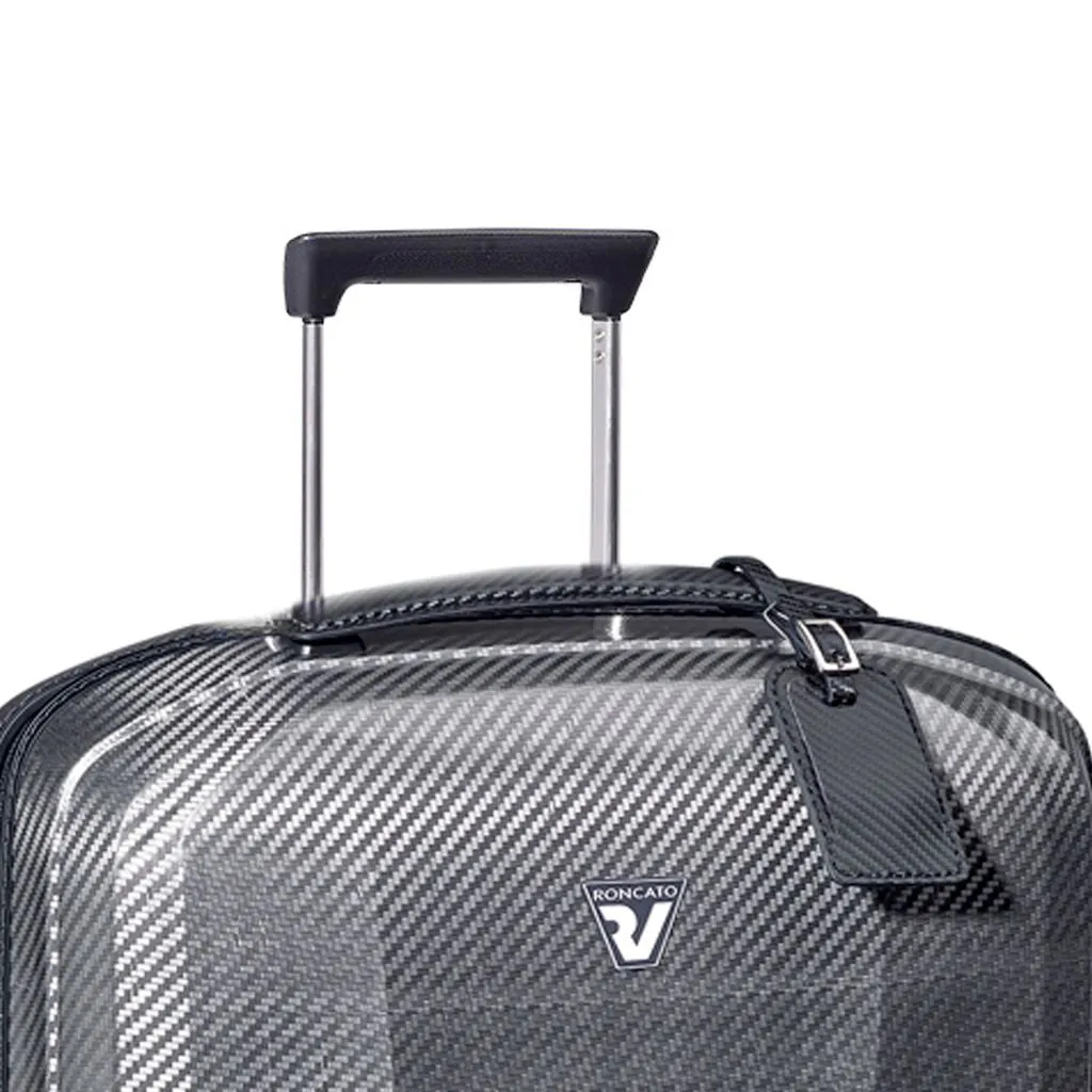 Roncato We Are Glam Medium 70cm Spinner Suitcase 2.7kg - Platinum