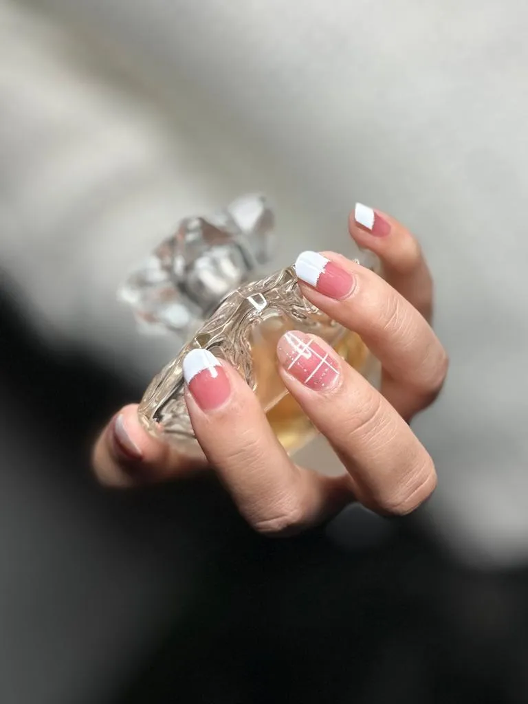 White French Tip Nails - Peachy Panorama - Nail Wraps (Standard)